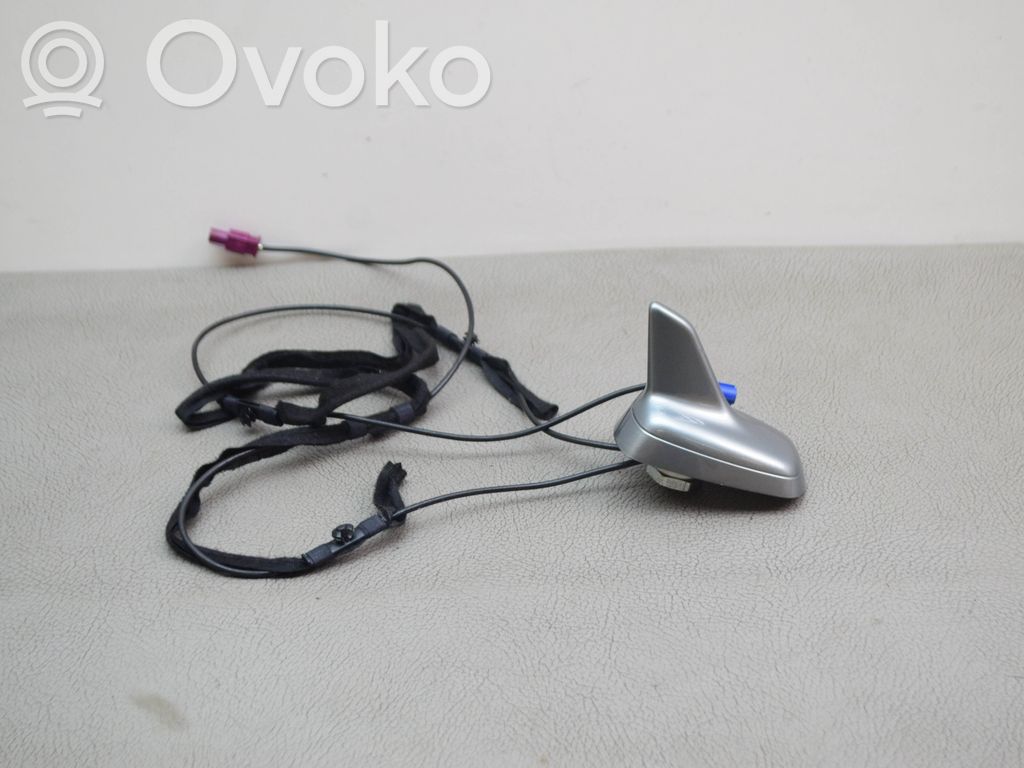 Audi A5 Sportback 8TA Antenne GPS 