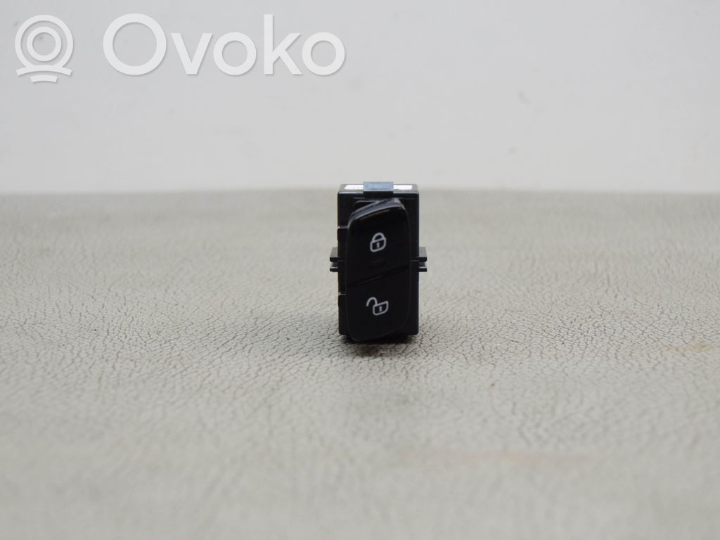 Volvo XC90 Central locking switch button 