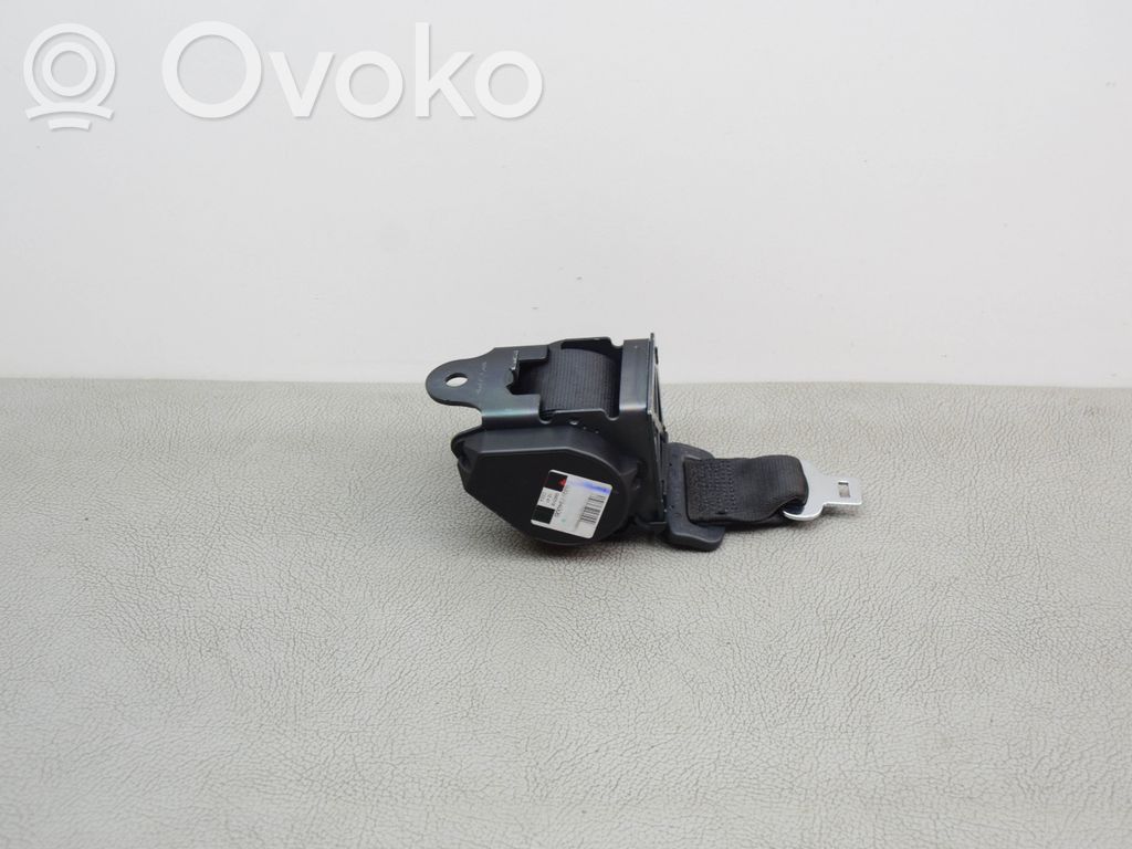 BMW 5 G30 G31 G38 Pas bezpieczeństwa fotela tylnego środkowego 