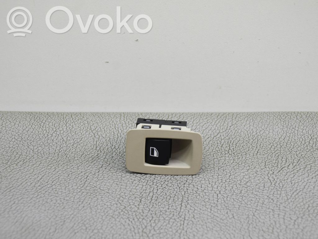 BMW 4 F36 Gran coupe Electric window control switch 