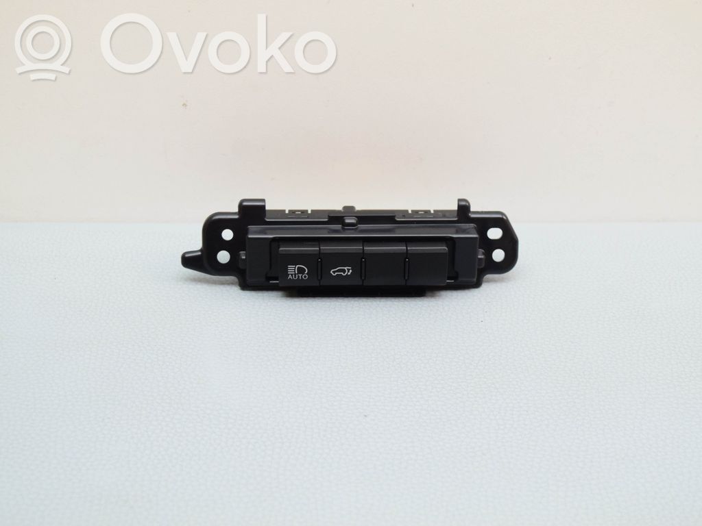 Lexus RX 450H Tailgate/boot open switch button 