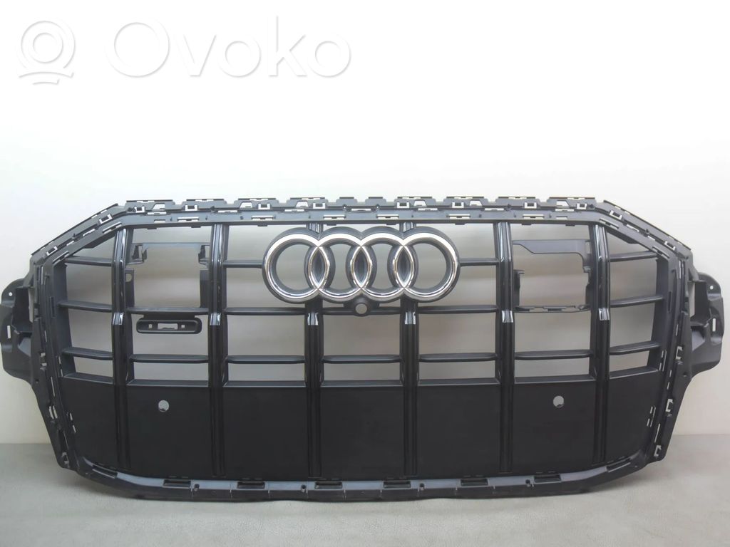 Audi Q7 4M Etusäleikkö 
