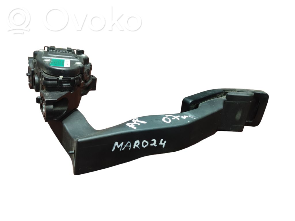 Audi A8 S8 D3 4E Accelerator throttle pedal 