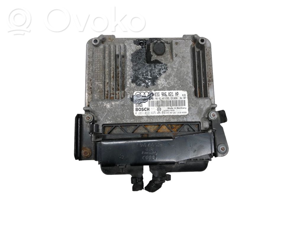 Audi A3 S3 8P Engine control unit/module 