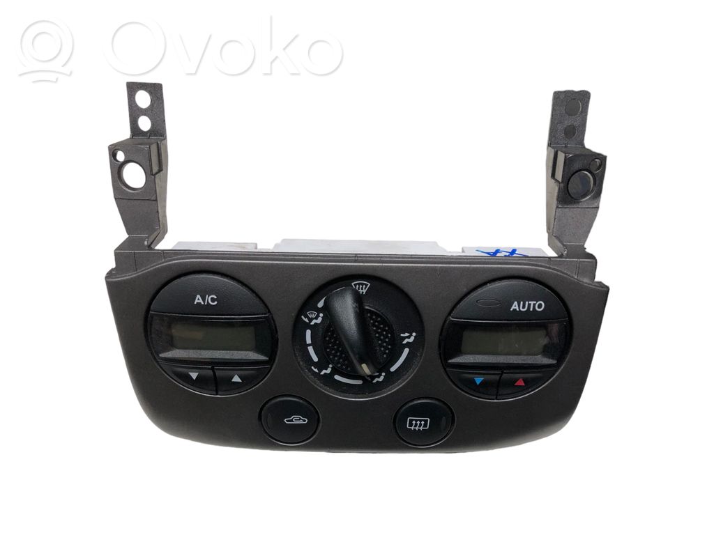 Nissan Primera Climate control unit 