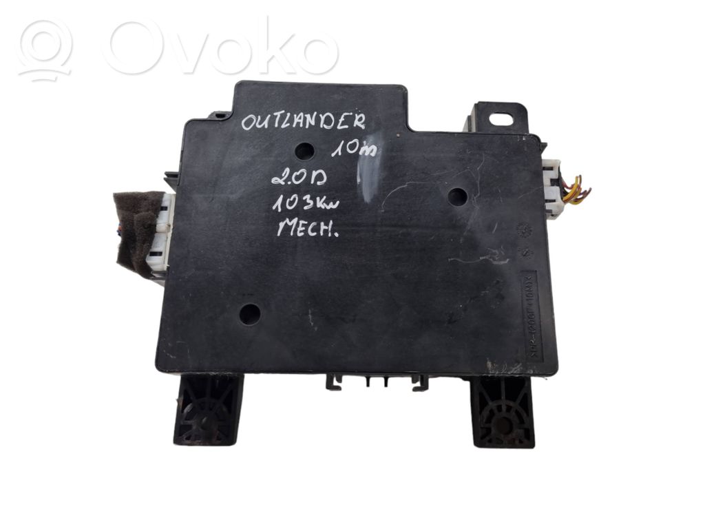 Mitsubishi Outlander Fuse module 