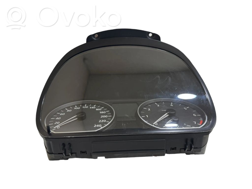 BMW 1 E81 E87 Nopeusmittari (mittaristo) 