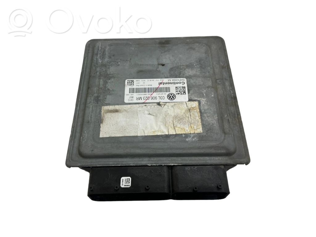 Volkswagen Golf VI Engine control unit/module 