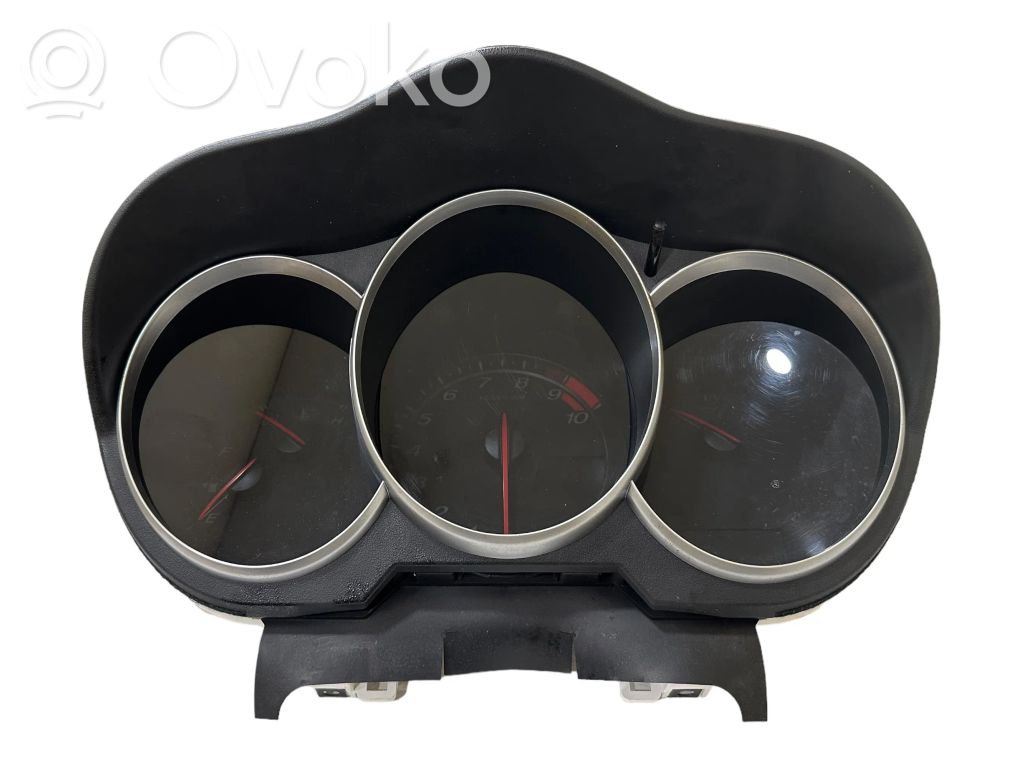 Mazda RX8 Speedometer (instrument cluster) 