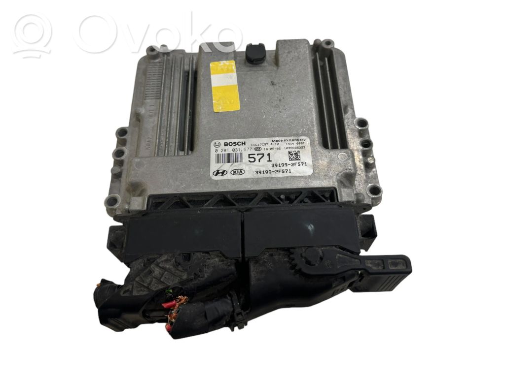 Hyundai Tucson TL Engine control unit/module 