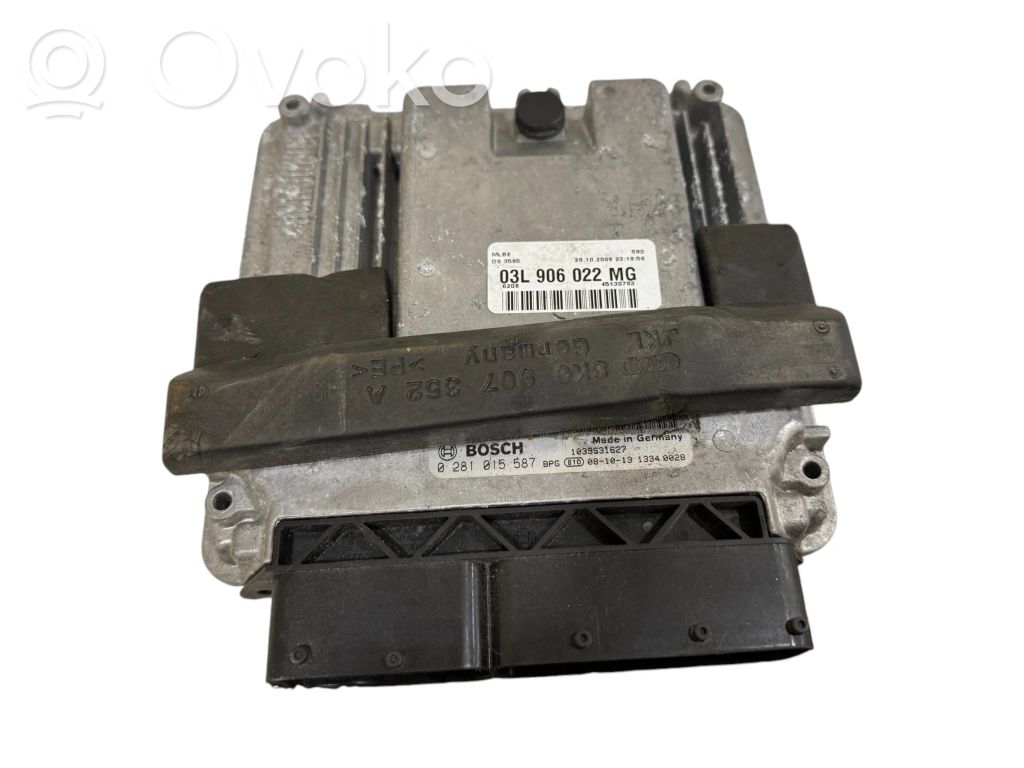 Audi A4 S4 B8 8K Engine control unit/module 