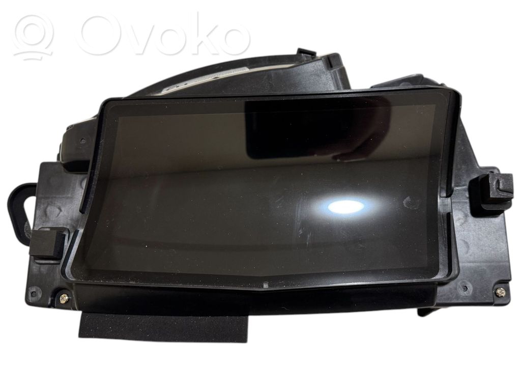 Toyota Yaris XP210 Speedometer (instrument cluster) 
