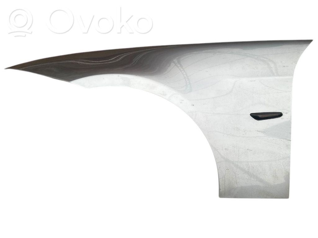 BMW 3 E90 E91 Sparnas 