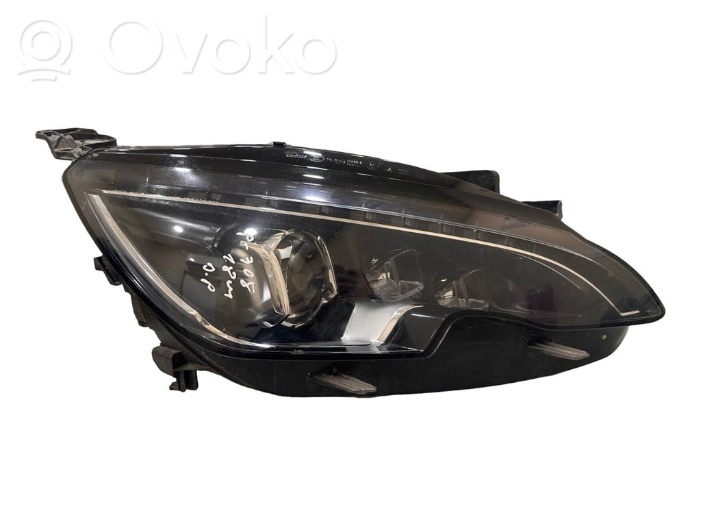 Peugeot 308 Lampa przednia 