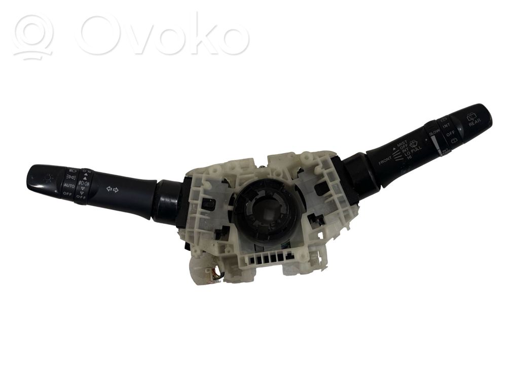 Mitsubishi i-MiEV Commodo, commande essuie-glace/phare 