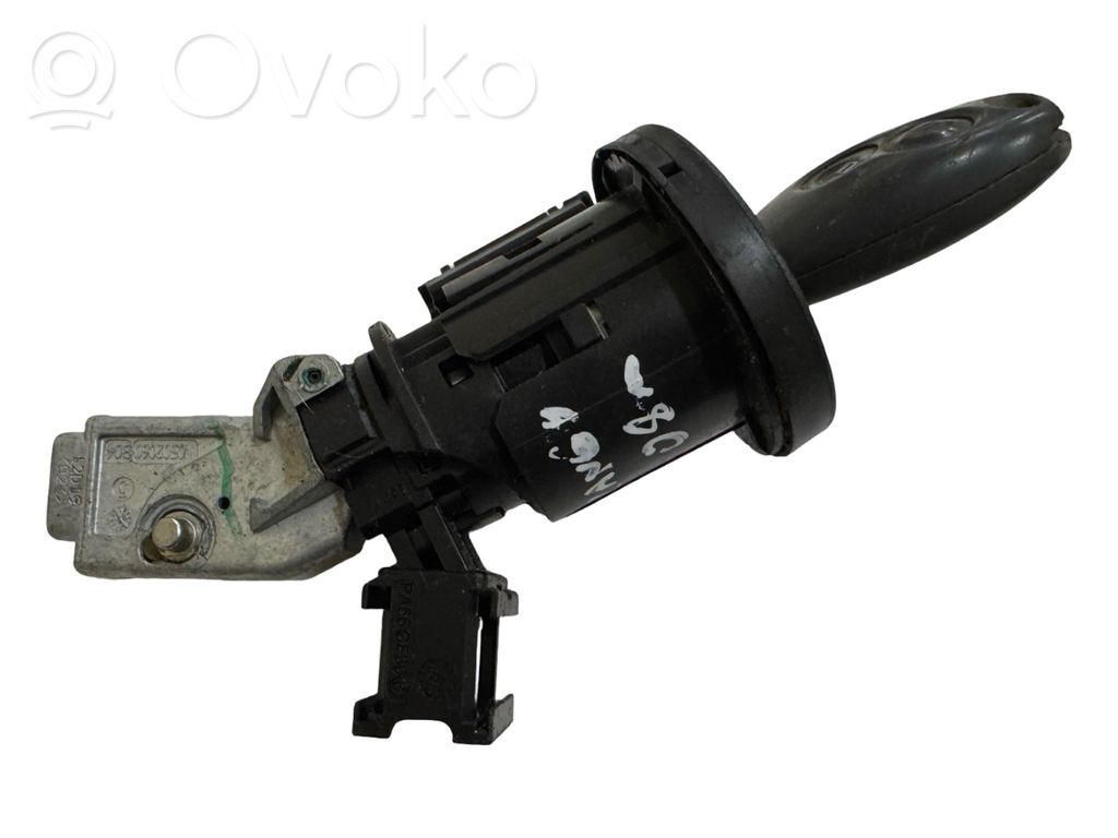 Renault Kangoo I Ignition lock 