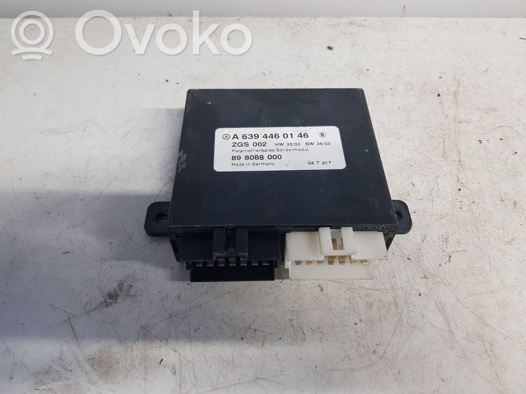 Mercedes-Benz Vito Viano W639 Door central lock control unit/module 