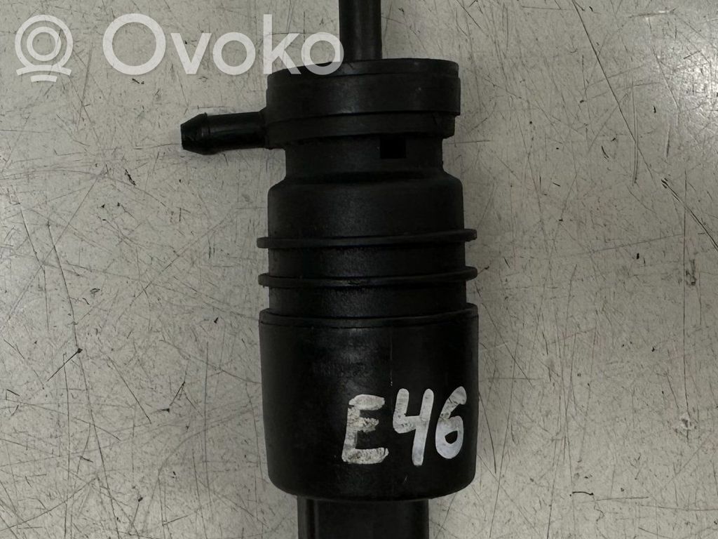 Windshield washer spray nozzle