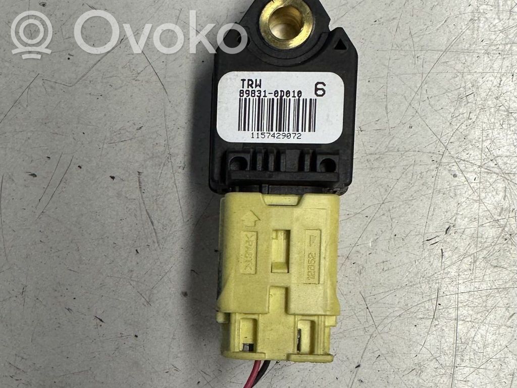 Toyota Yaris Airbagsensor Crashsensor Drucksensor 