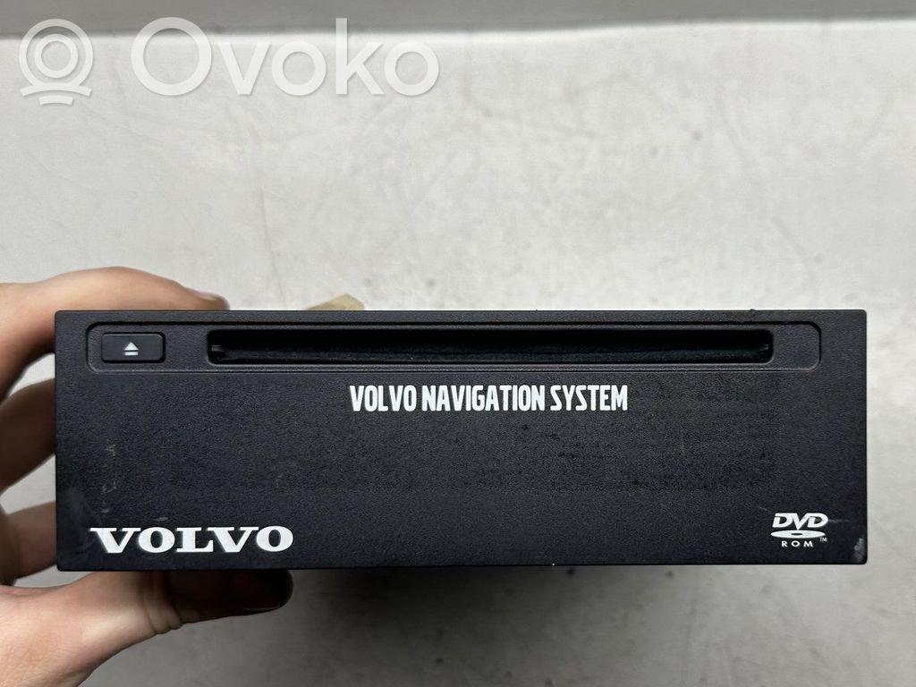 Volvo XC70 Radio/CD/DVD/GPS head unit 