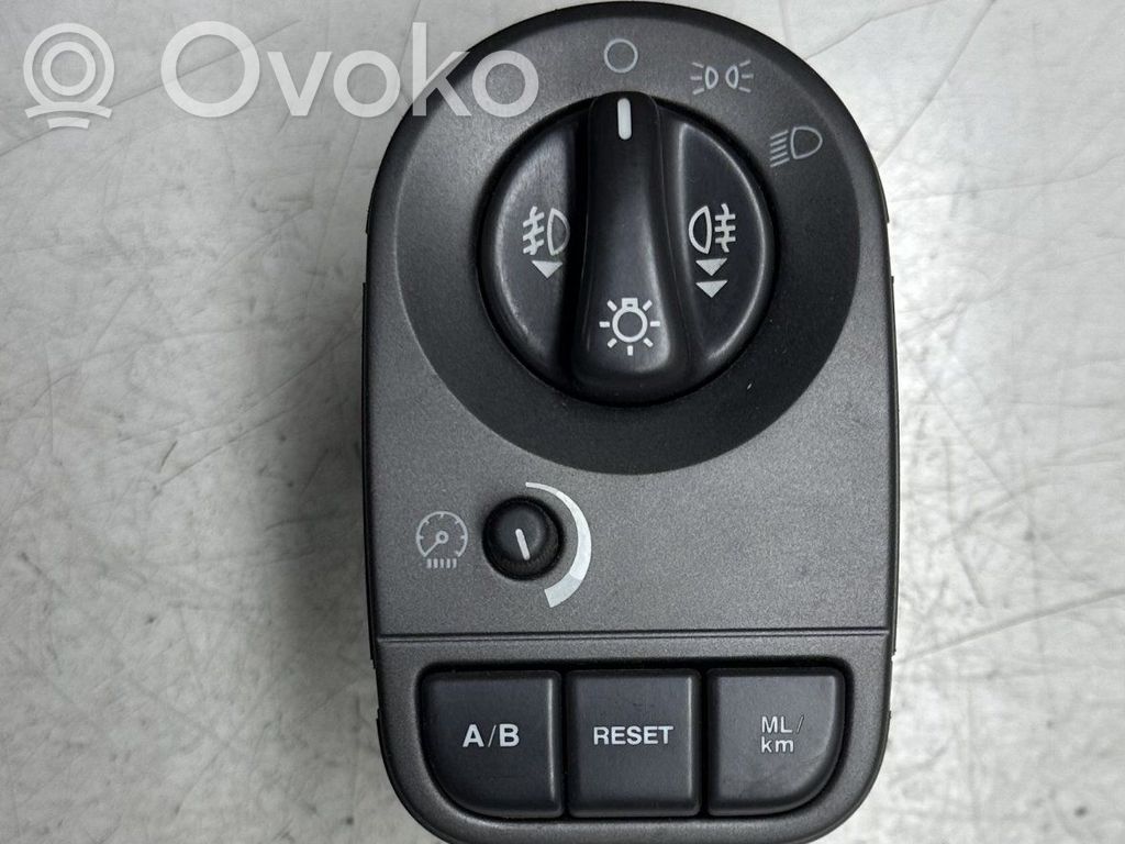 Jaguar X-Type Light switch 