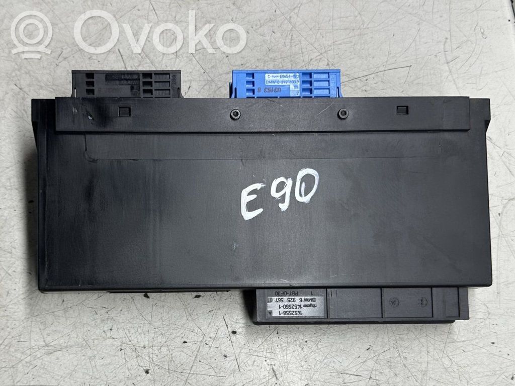 BMW 3 E90 E91 Komforto modulis 
