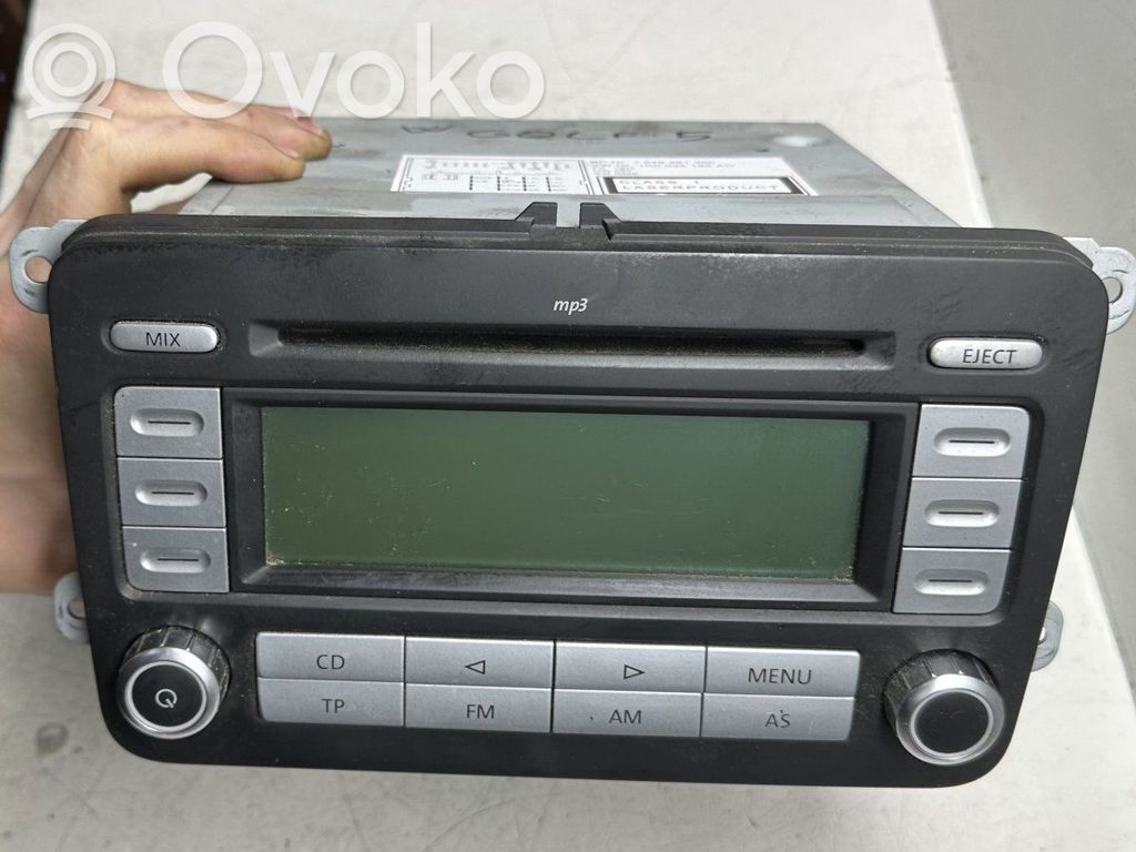 Volkswagen Golf V Panel / Radioodtwarzacz CD/DVD/GPS 