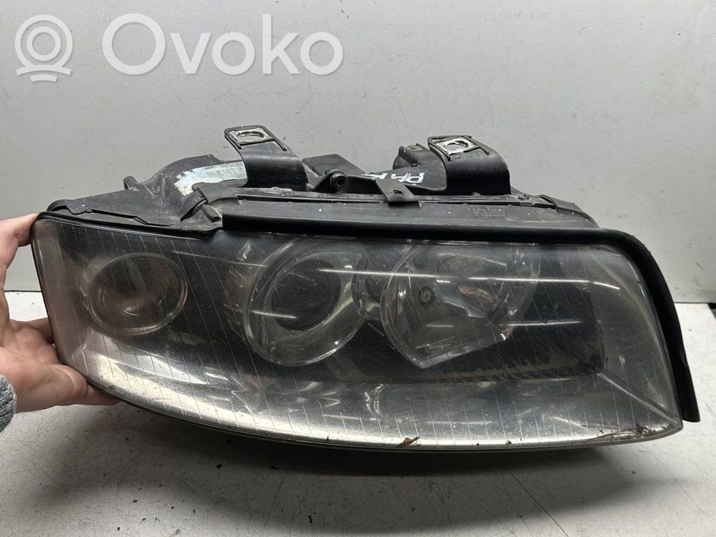 Audi A4 S4 B6 8E 8H Scheinwerfer 