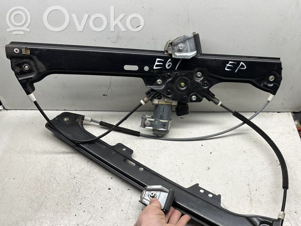 BMW 5 E60 E61 Priekšpusē elektriskā loga pacelšanas mehānisma komplekts 