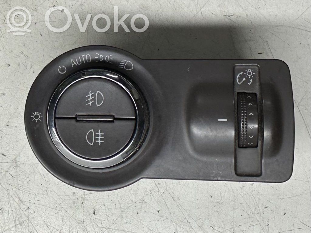 Opel Insignia A Light switch 