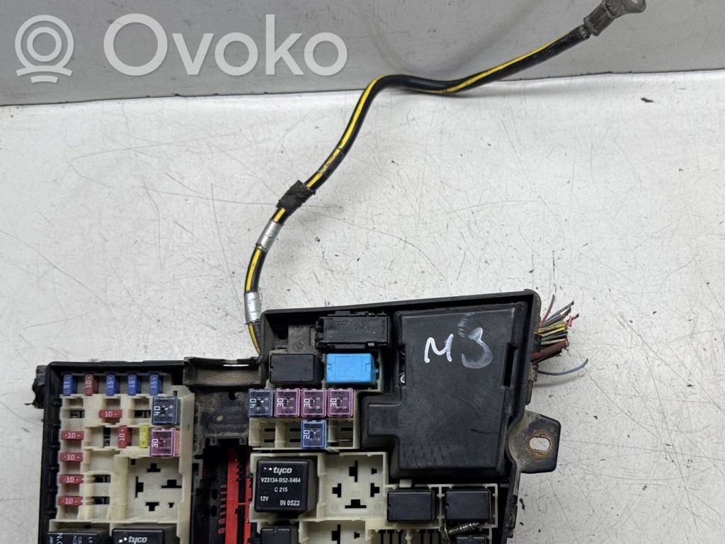 Mazda 3 I Fuse box set 