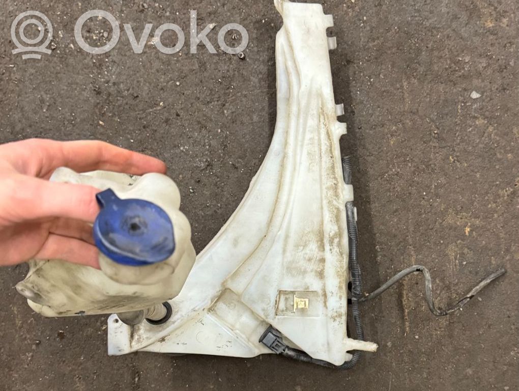 Langų skysčio bakelis   4N5113K163AE,31253149,3M5117618AG