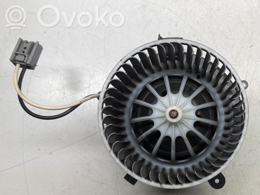 Opel Astra J Mazā radiatora ventilators 