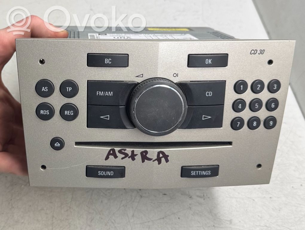 Opel Astra H Panel / Radioodtwarzacz CD/DVD/GPS 