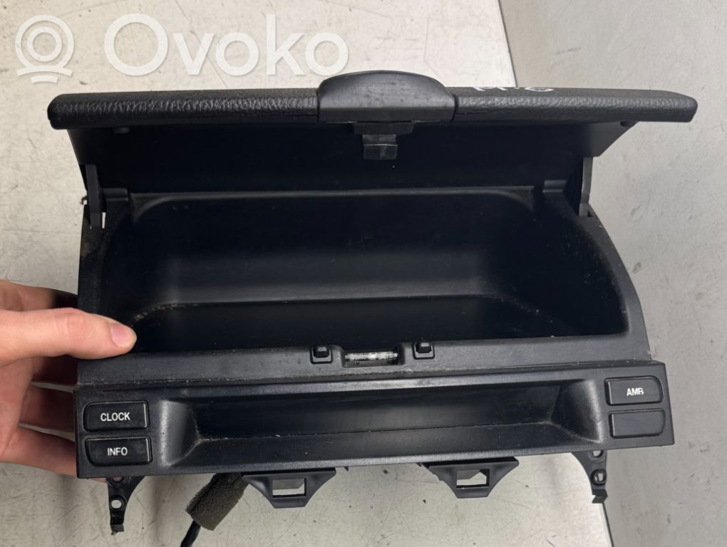 Mazda 6 Glove box central console 