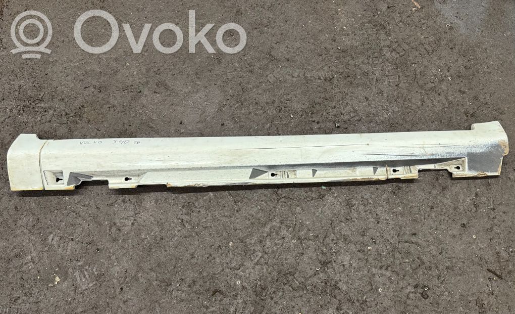 Volvo S40 Priekinio slenksčio apdaila (vidinė) 