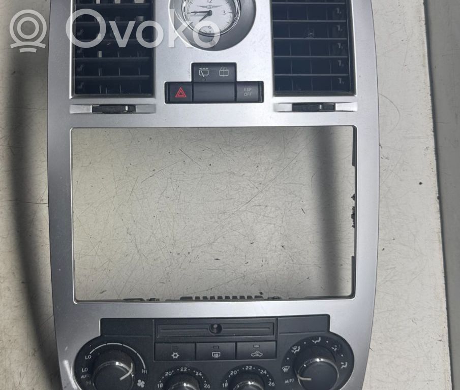 Chrysler 300 - 300C Luftausströmer Lüftungsdüse Luftdüse Mitte 