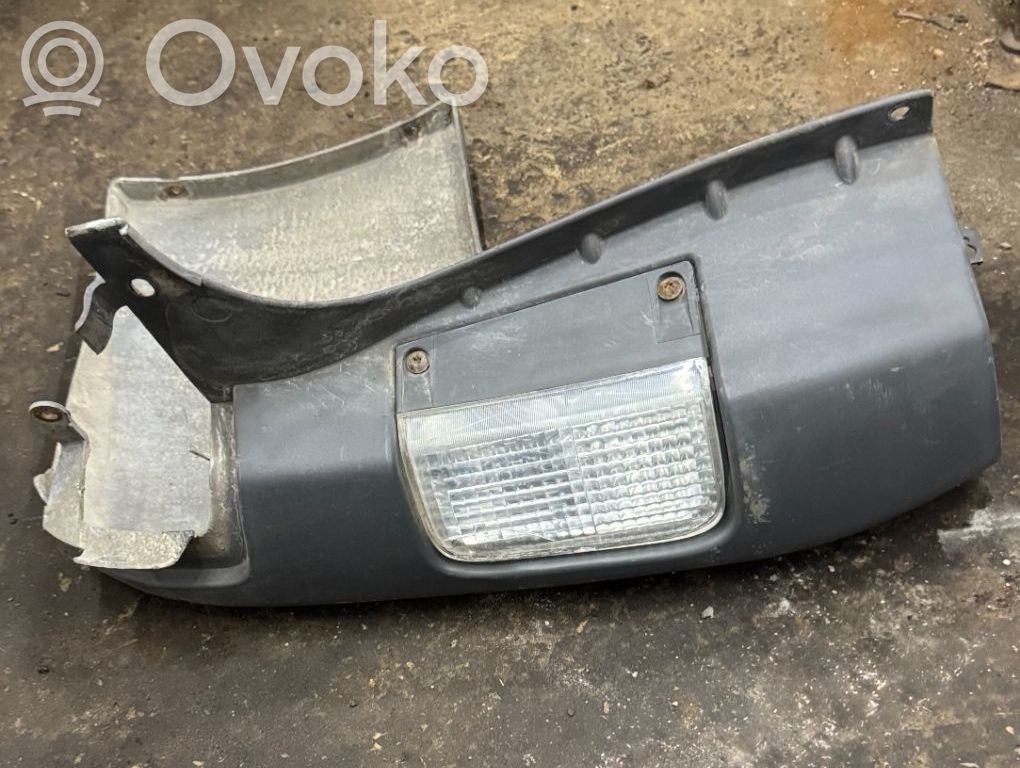 Renault Trafic II (X83) Aizmugurē bampera stūra daļa 