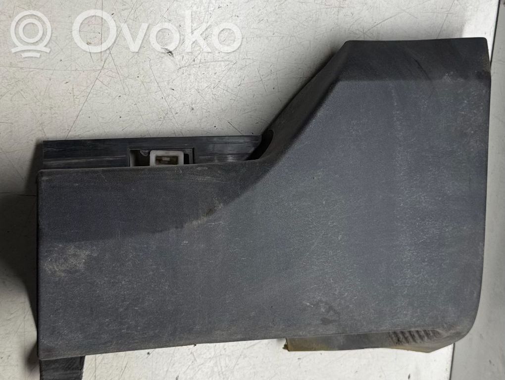 Volvo V70 Priekinio slenksčio apdaila (vidinė) 