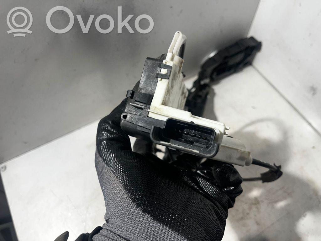 Citroen C5 Priekšpusē slēdzene 