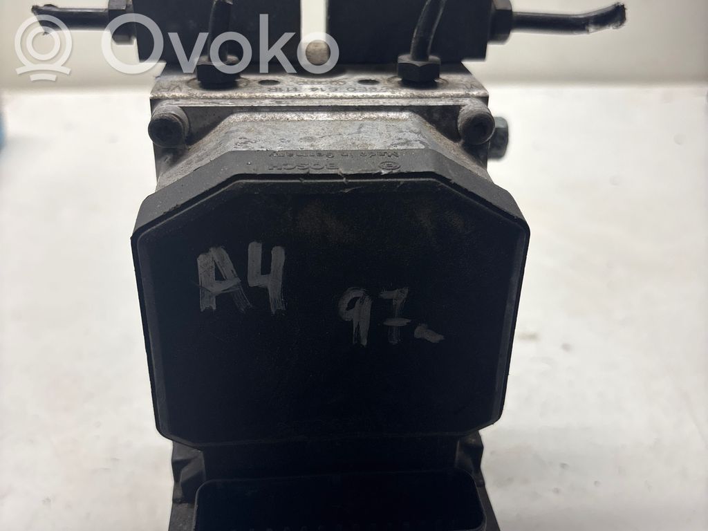 Audi A4 S4 B5 8D ABS-pumppu 