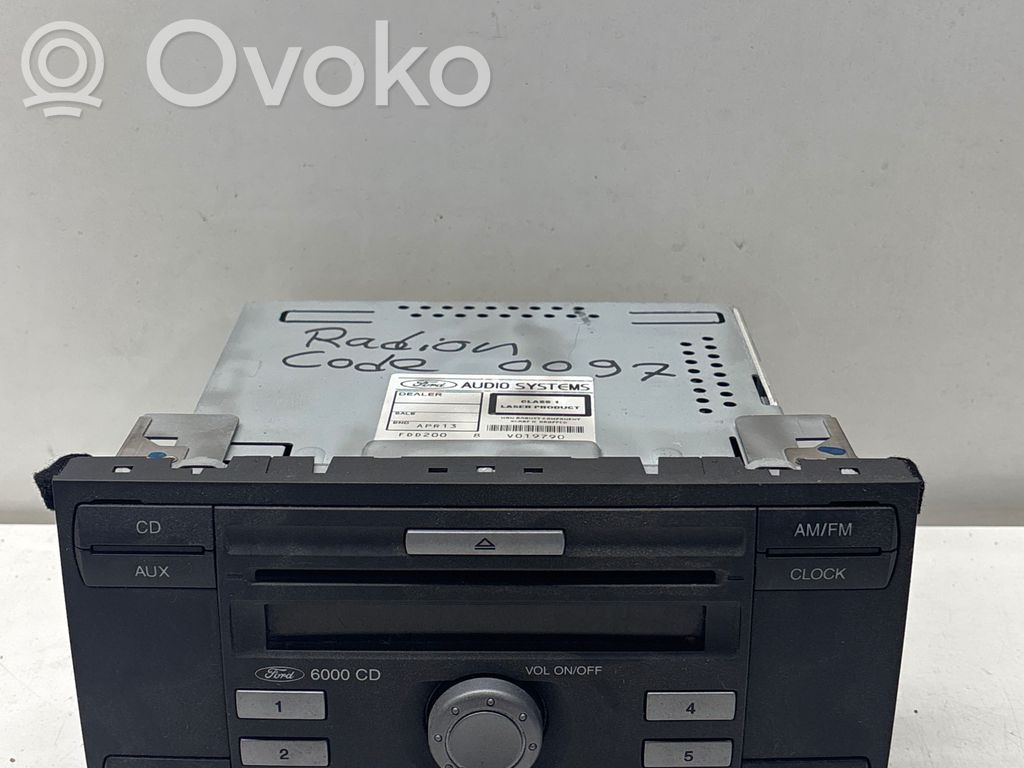 Ford Focus Radio / CD/DVD atskaņotājs / navigācija 