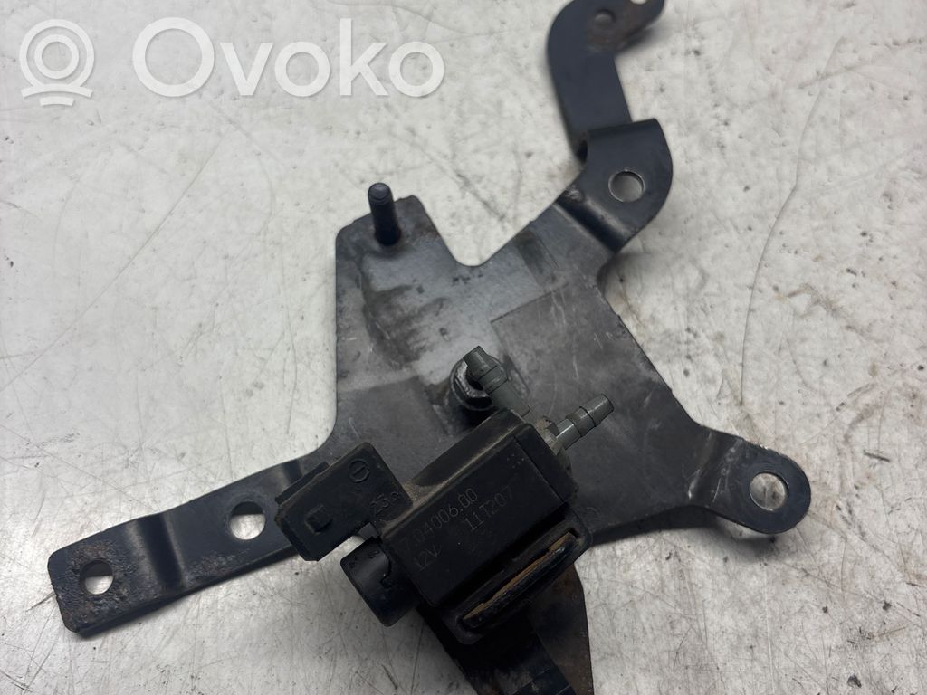 Ford Mondeo MK IV Solenoid supapă turbosuflantă 