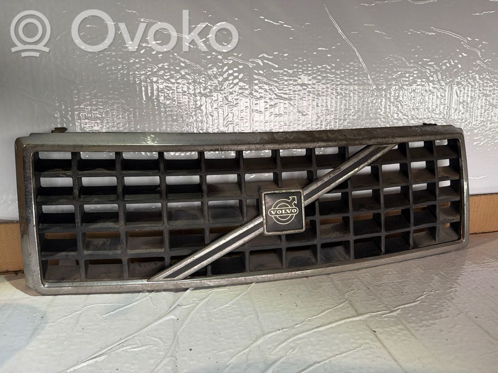 Volvo 440 Front grill 
