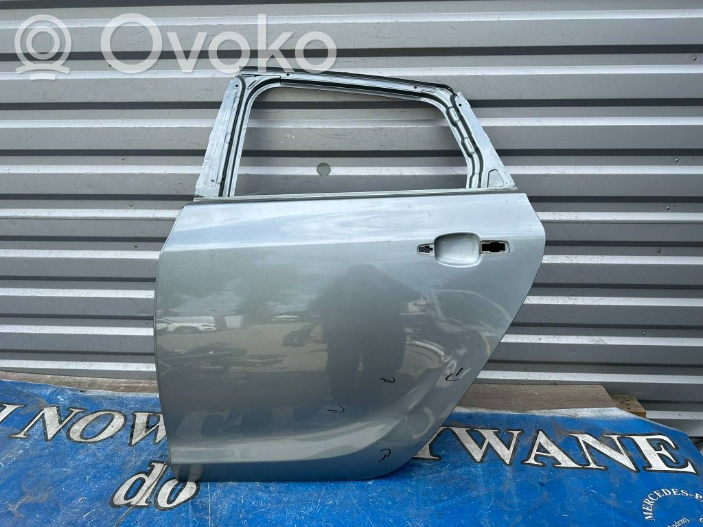 Opel Astra J Puerta trasera 