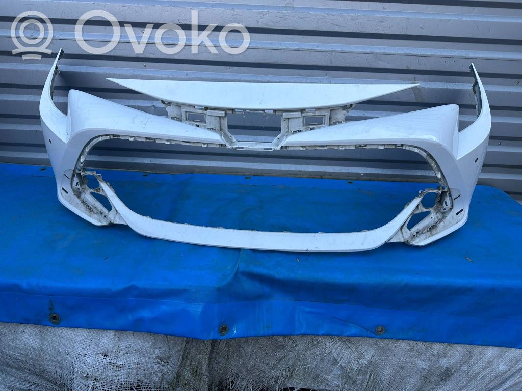 Toyota Corolla E210 E21 Priekinis bamperis 