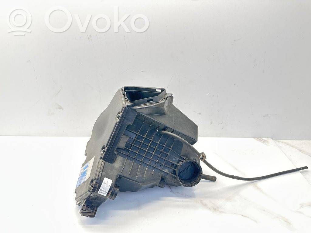 Audi A5 8T 8F Air filter box 