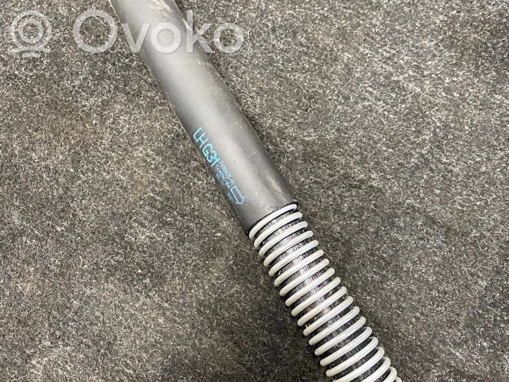 BMW 5 G30 G31 G38 Amortyzator klapy tylnej bagażnika 