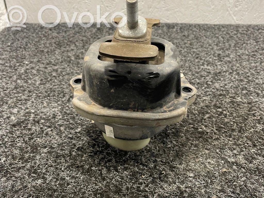 BMW X5 F15 Engine mount bracket 