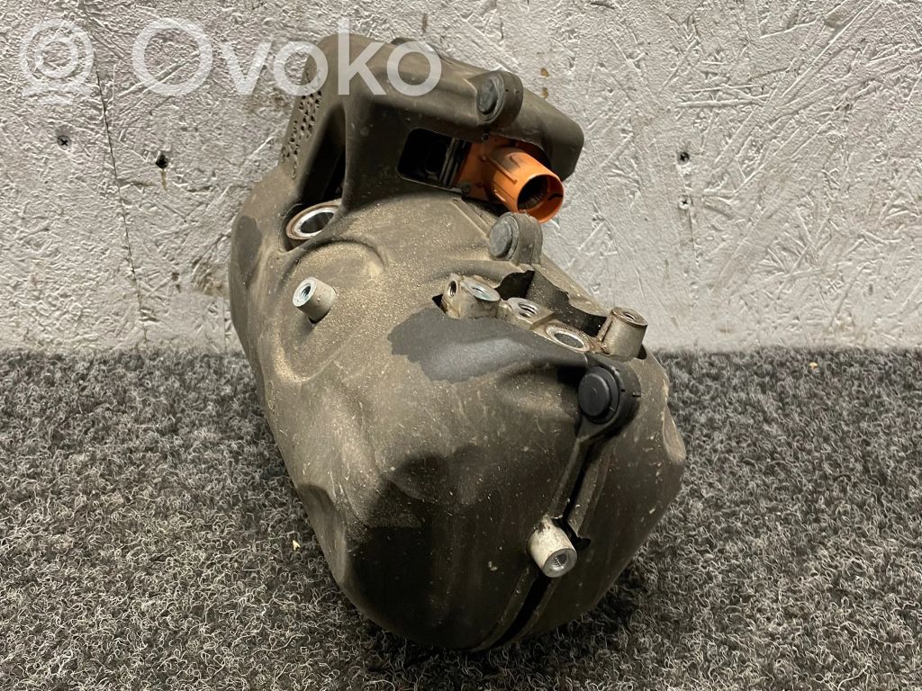 BMW X1 U11 Air conditioning (A/C) compressor (pump) 